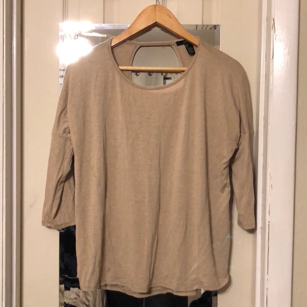 Forever 21 top keyhole back